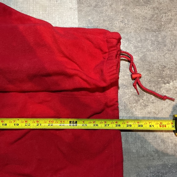 Wind River Red Fleece - Picture 4 of 8